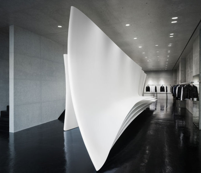 建筑师Zaha Hadid 设计的Neil Barrett 东京旗舰店