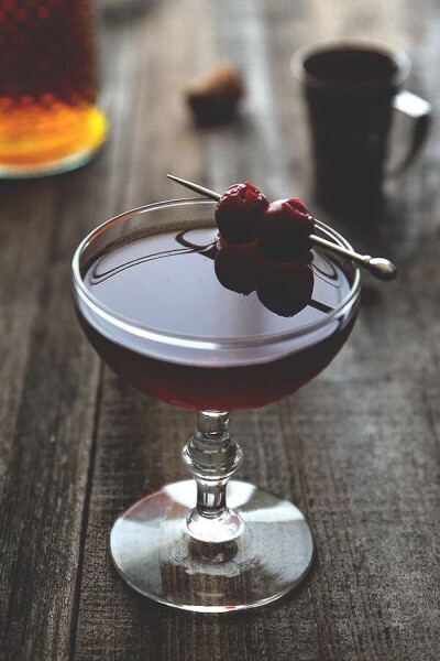 The Manhattan // HonestlyYUM