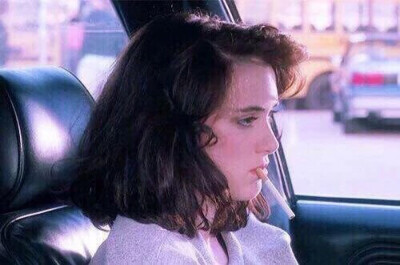 Winona Ryder。又美又帅。