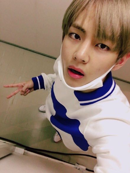 #防弹少年团#-BTS --방탄소년단 V 金泰亨