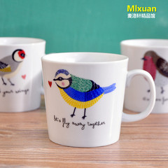 这款杯子是外贸出口的尾单。可爱小胖鸟陶瓷杯子，三款小鸟选。特别有意思的一款杯子， 创意家居礼物首选！出口尾单，特价出售。