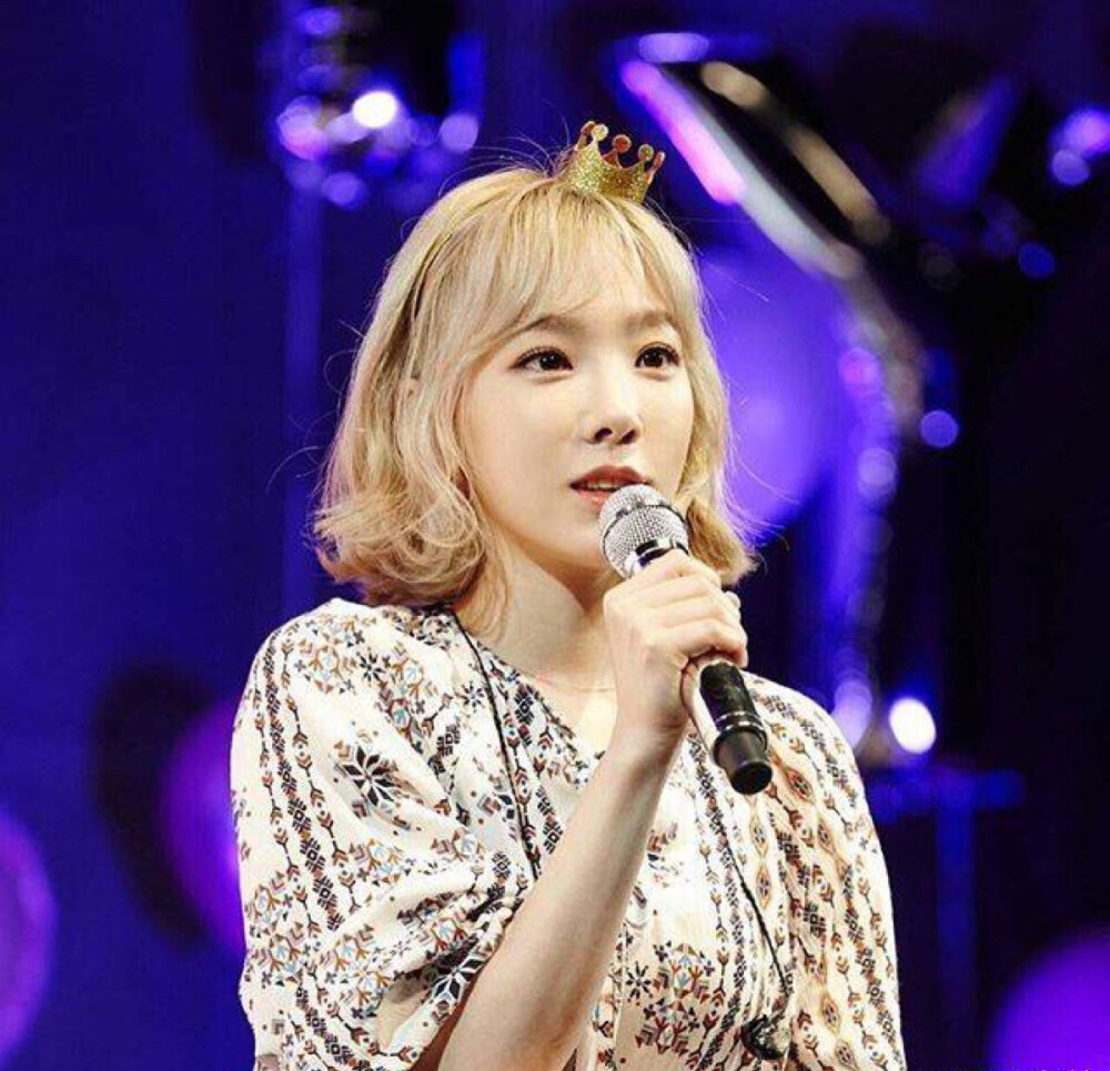 Taeyeon♡#少女时代##金泰妍# #金泰妍正规专辑# #泰妍solo演唱会# cr:logo SM Vyrl更新160305 泰妍生日会官图，如果不是这么好的你，可能都见不到这么多图了，世界上最好的金泰妍