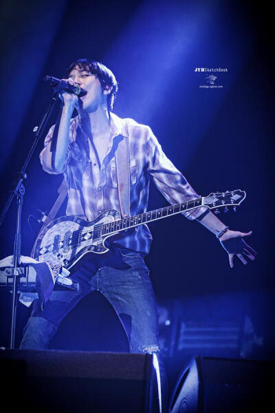 郑容和 CNBLUE