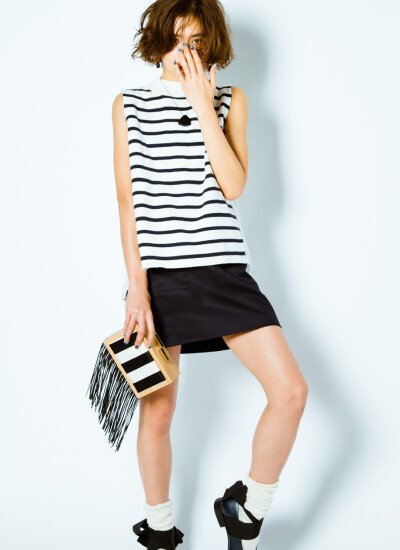 beams back designed knit 12000日元