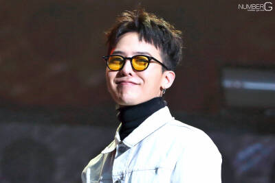 屋里BB！权志龙 东永裴 姜大成 崔胜铉 李昇炫！bigbang is everything！ cr:logo