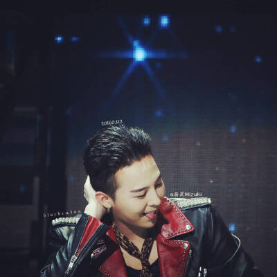 屋里BB！权志龙 东永裴 姜大成 崔胜铉 李昇炫！bigbang is everything！ cr:logo