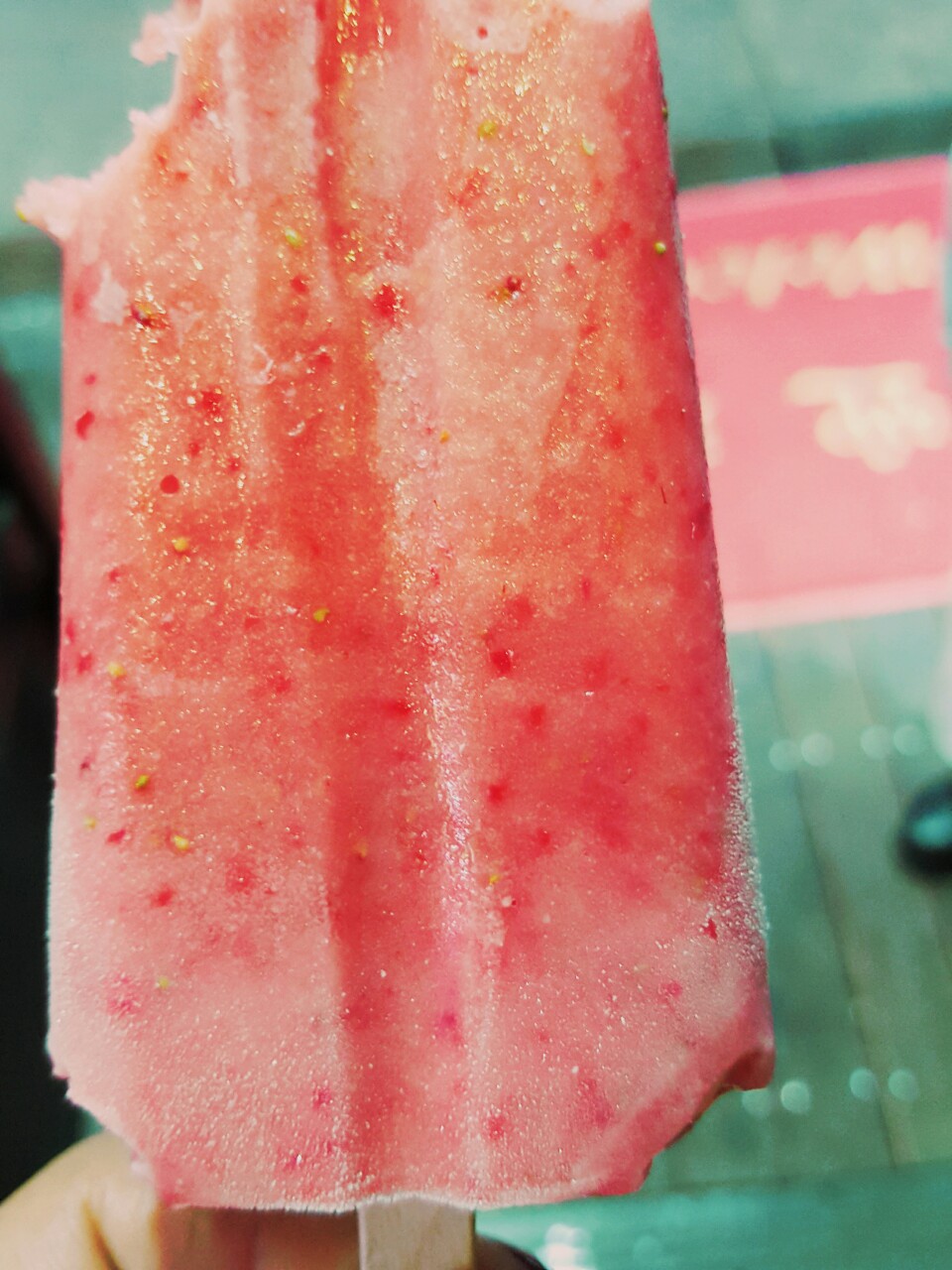 草莓冰条全是草莓哦