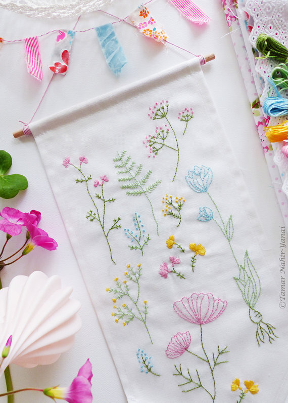 Embroidery Kit, Hand embroidery - Botanical flowers