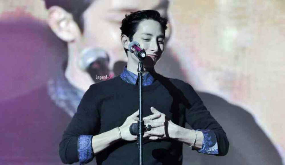 李秀赫(˶‾᷄ ⁻̫ ‾᷅˵)苏荷 lee soo hyuk