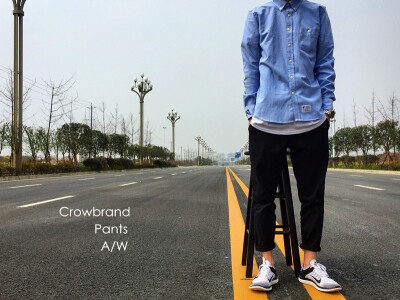 Crowbrand A/W 立体剪裁 高针9分休闲西裤