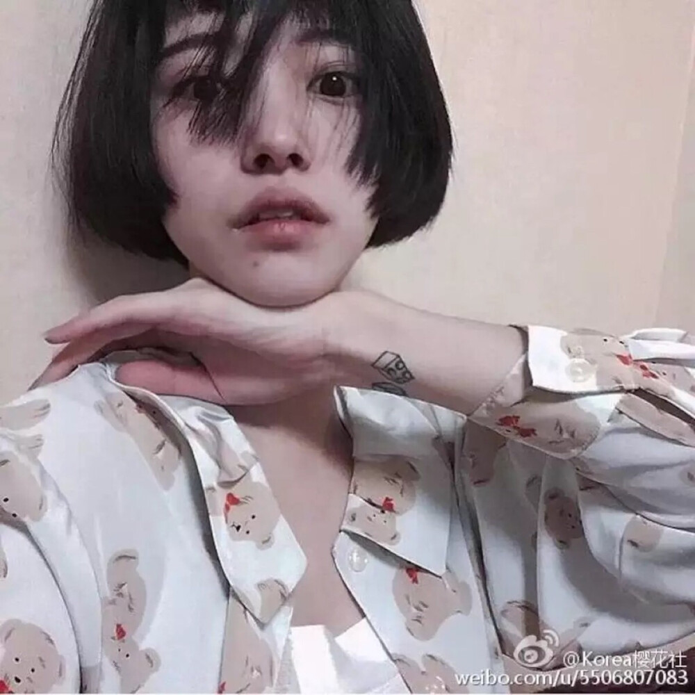 我总是没有时间。欧美 原宿 搞怪 头像 女头 个性 港味。喜欢请给赞