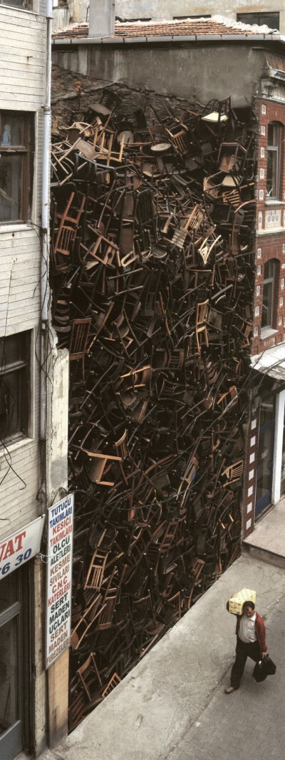 '1600 Stacked Chairs' by columbian artist Doris Salcedo