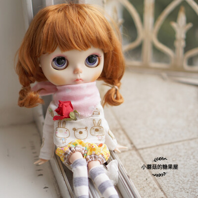 azone/blythe小布娃衣 日常休闲套装+一起去野餐o野小花+