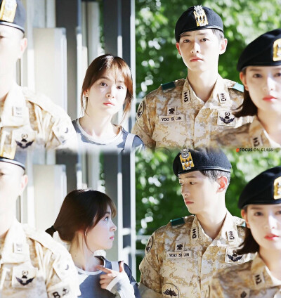  #太阳的后裔# #태양의후예# #矿泉水夫妇# #双宋CP# #宋仲基# #宋慧乔# Descendants of the sun ♡ cr. logo 1080*1920 壁纸 “总有一天你的意中人黑夜少年，会开着一架飞机拿着冲锋枪前来救你。” EP09-10 1080p …