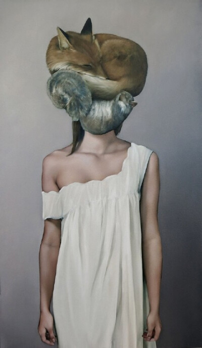 来自伦敦艺术家Amy Judd（amyjuddart.com）的一组超现实主义的插画作品，她的灵感来自迷人的，富有想象力的来自世界各地的传统神话故事，讲述了少女与动物之间的关系，一些鸟类亦或是蝴蝶。她那些美丽而又静谧的肖像…