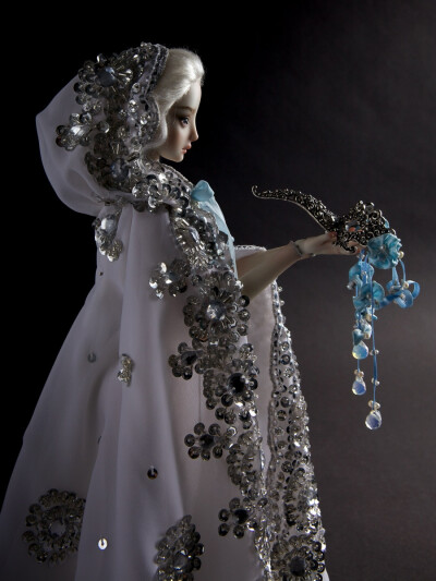  Elegant Porcelain Dolls by Marina Bychkova