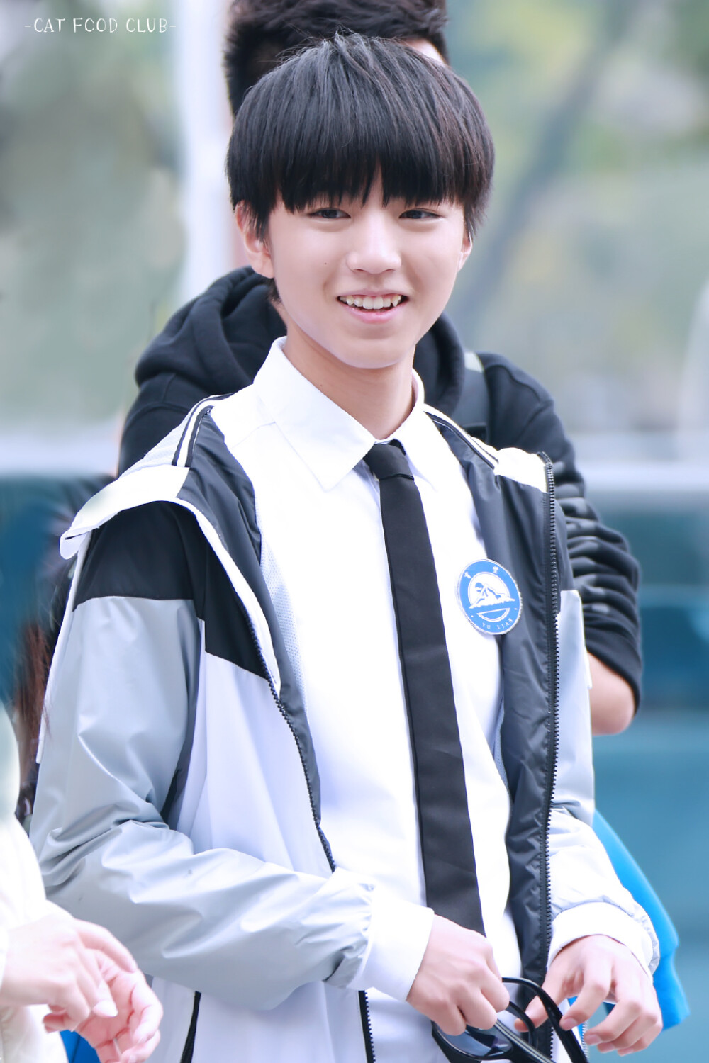 TFBOYS王俊凯 超少年密码拍摄 cr：@CatFoodClub_王俊凯的猫粮社