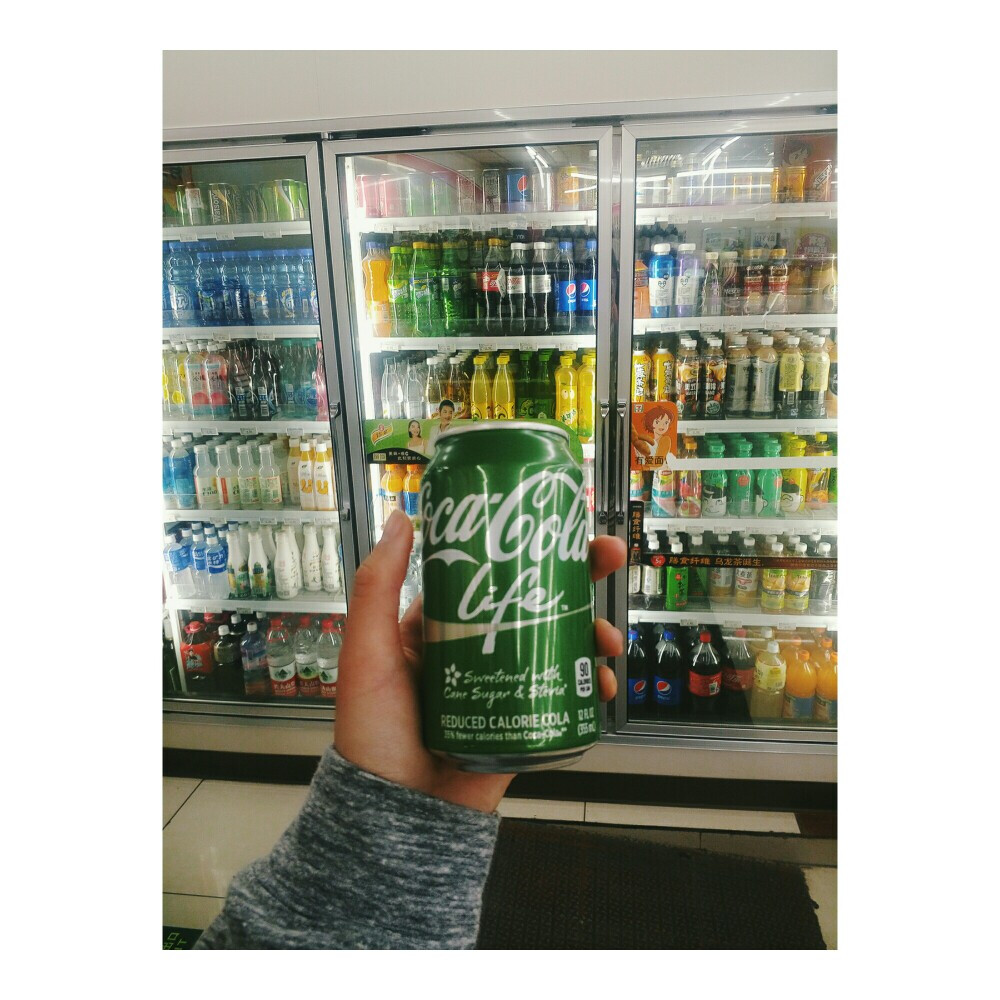 在京，新生CocaCola