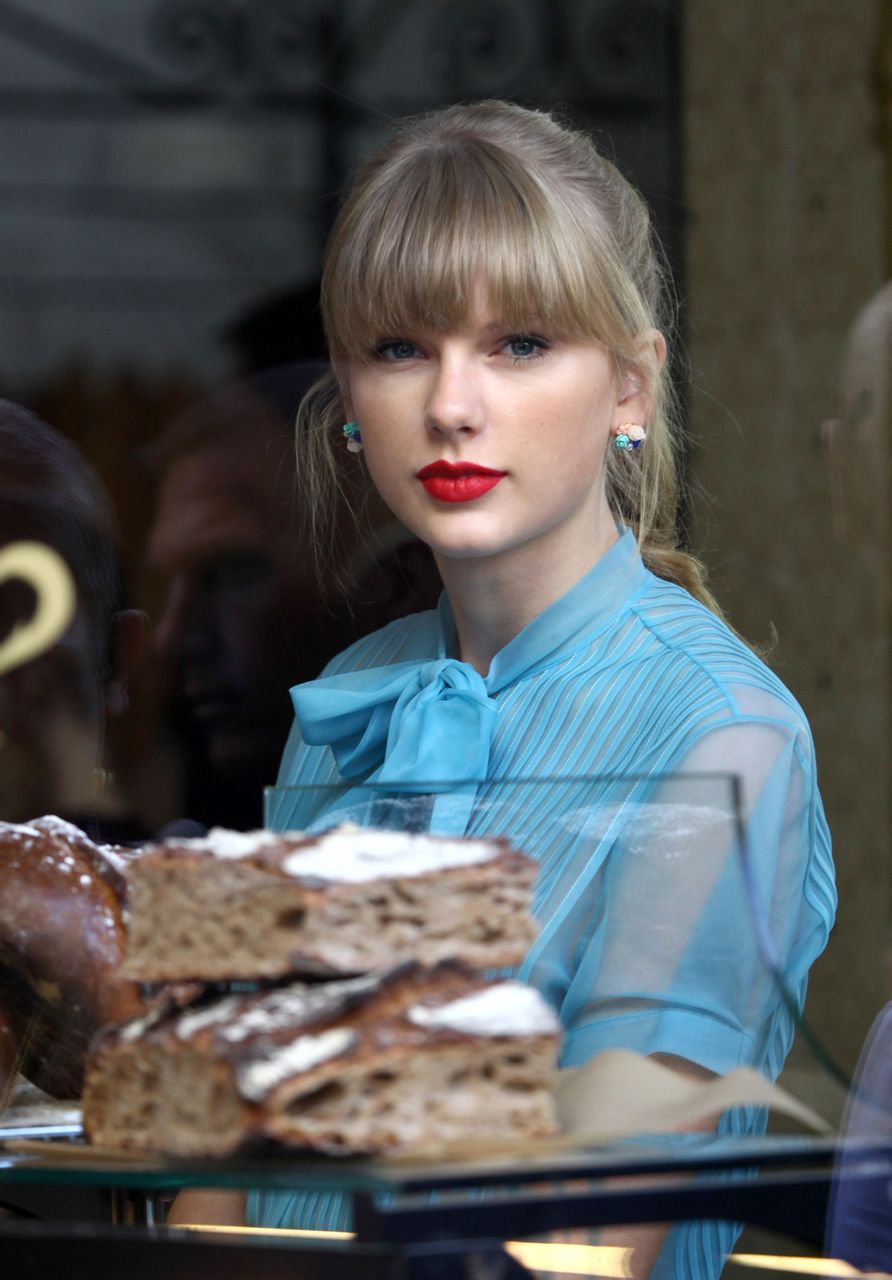 霉霉Taylor Swift began again 街拍