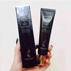 【现货】AHC四代眼霜：7合1功效防止干纹改善眼皱；    消除眼袋，浮肿，提拉紧致；    改善眼睛周围的不均匀色素，黑眼圈；    改善眼周肌肤松弛，修复保湿，提升眼部弹力；    眼霜具有美白功能，改善肤色暗淡问题，天然美白；    眼霜不仅适用于祛眼皱，还可用于面部皱纹、法令纹、额头纹、颈纹，一支多用[胜利]