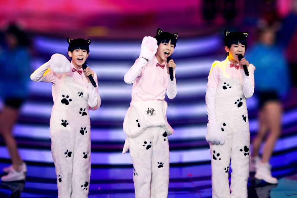 #易烊千玺 #王俊凯 #王源 #TFBOYS 王牌对王牌 高清 三人同行