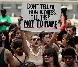 Don't Tell Me How To Dress.
Tell Them Not To Rape. 女权口号