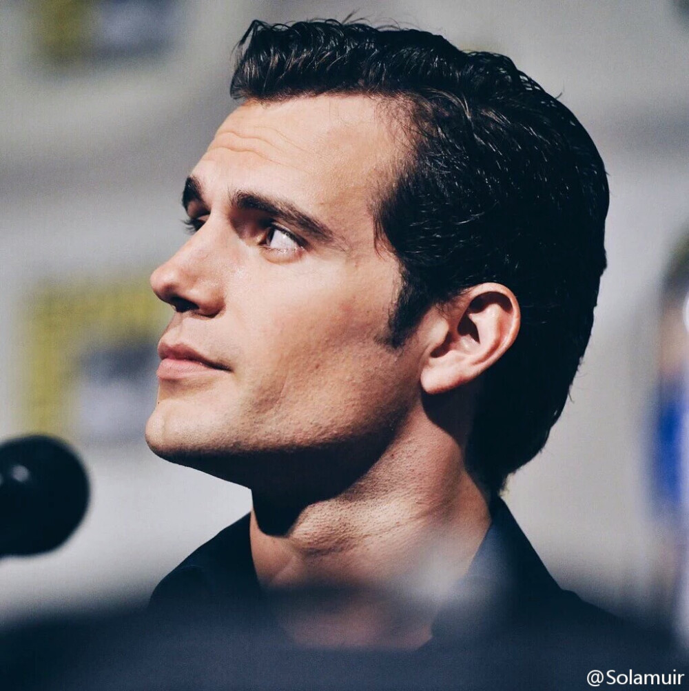 亨利卡维尔 Henry Cavill 哼哼 亨丽丽 侧脸杀