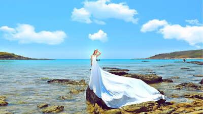 这里是普吉岛一个很少人知道的小沙滩，人很少，拍照最适合#普吉岛婚纱摄影##普吉岛婚纱照##普吉岛婚纱摄影婚纱照哪家好#