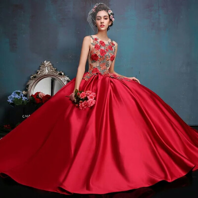 红色婚纱