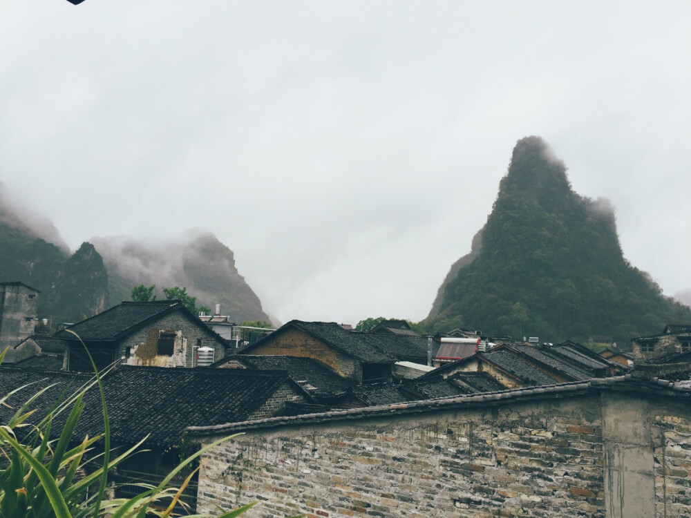 慢游烟雨·黄姚