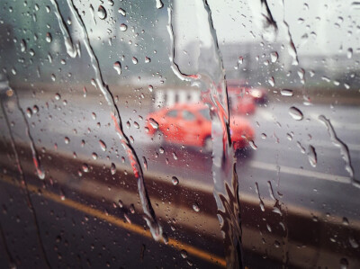 下十分钟就停雨了