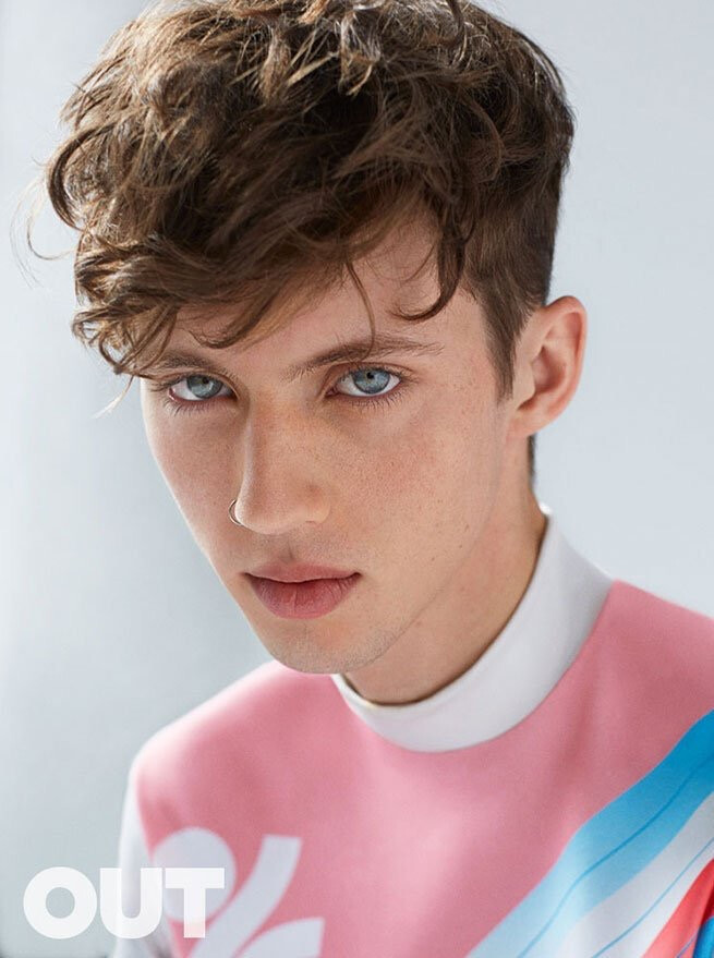 #Troye Sivan# 【Magazine】戳爷登上最新Out Magazine杂志封面，完整采访见文章！！！舔颜ing