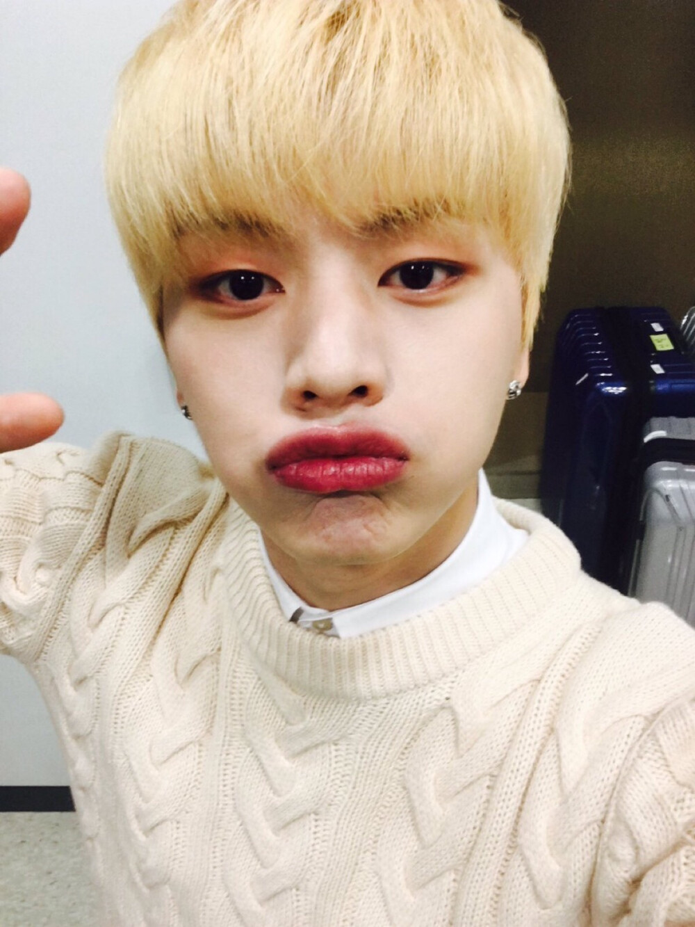 BTOB 비투비 Born To Beat 육성재 陆星材 Yook Sung Jae