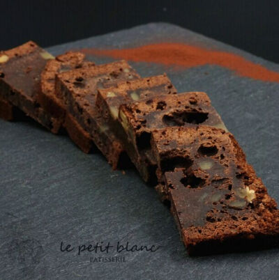 布朗尼蛋糕Brownie 法芙娜巧克力
店铺链接：http://s.click.taobao.com/9cQxyYx