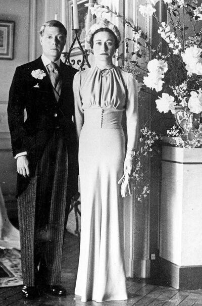 Wallis Simpson dressed in Mainbocher for Her Marriage to Prince Edward, Duke of Windsor, June 3, 1937