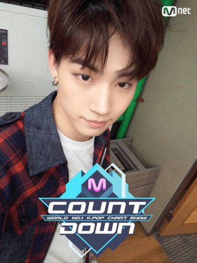 GOT7 林在范（JB.）、朴珍荣（Jr.）、段宜恩（Mark）、王嘉尔（Jackson）、崔荣宰（YoungJae）、BamBam、金宥谦（YuGyeom） 我笔嫩得一逼