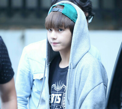 防弹少年团 BTS 泰泰 金泰亨 V