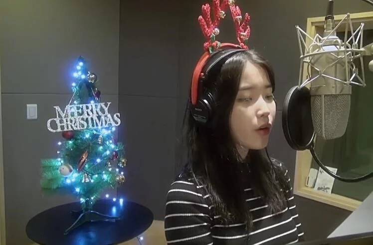 《12月24日(D.ear Cover)》—IU