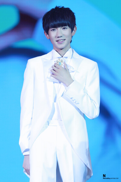 TFBOYS王源 151108 森林小夜曲生日会 cr：NectaRoy