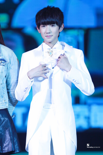 TFBOYS王源 151108 森林小夜曲生日会 cr：NectaRoy