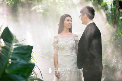 福州韩式婚纱照福州韩式婚纱照片福州花卉婚纱照福州婚纱摄影网站福州婚纱摄影样片