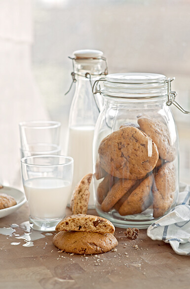 milk/cookies