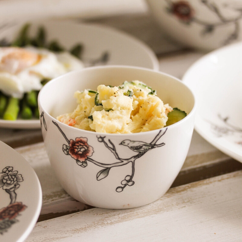 完美的花样，精致描绘，简单材质，独具匠心，更加耐用。