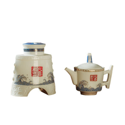 【古韵编钟茶具】来自陶瓷艺术大师的获奖作品，编钟造型赋予了它更强烈的艺术气息；倒挂的骨瓷茶杯声如磐，与配套的茶壶、茶叶罐一起，奏响一曲古韵之声。￥1988