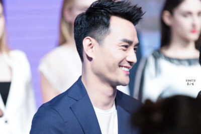 #王凯kkw##欢乐颂# 160407 歡樂頌發佈會 9P | 修圖時候心還一路撲通撲通的要命