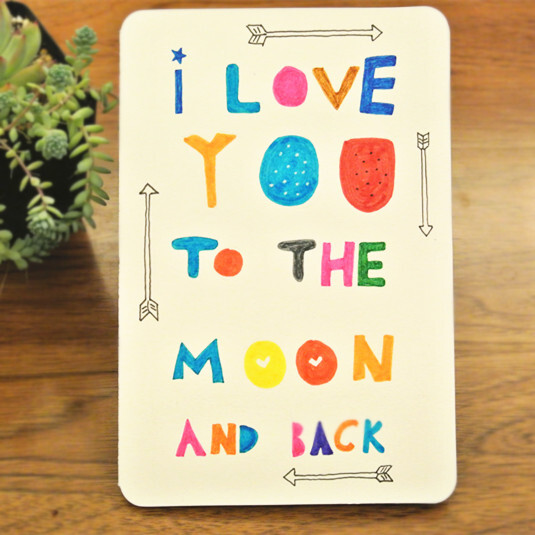  i love you to the moon and back
我永远爱你