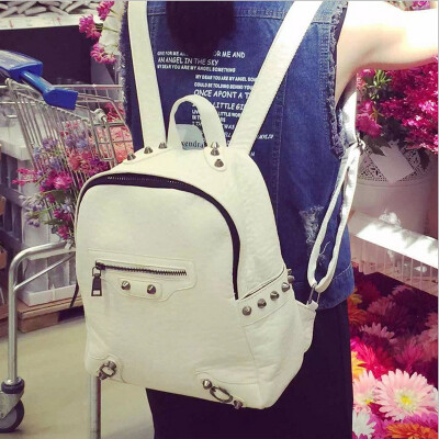 2016新款欧美时尚水洗皮机车双肩包女韩版学院风背包 ¥85.00