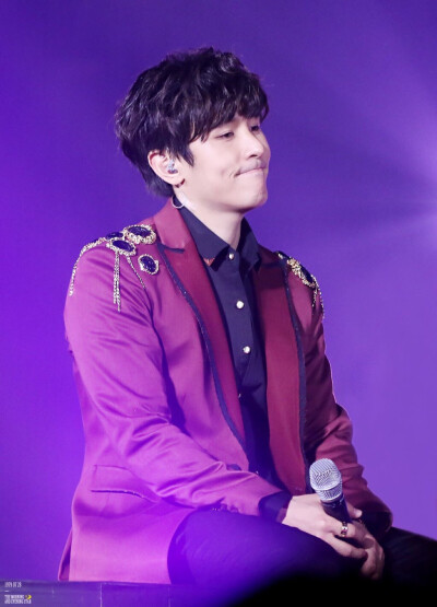 Shinhwa 神话 신화 Dane Kim 김동완 金烔完 Kim Dong Wan