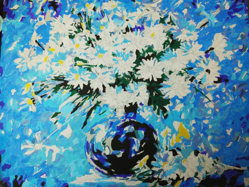 #蓝调雏菊# 有什么烦心事不开心一画就能静下心来，觉得有不错的疗效作用呢，觉得一画起来比做什么都认真哈哈