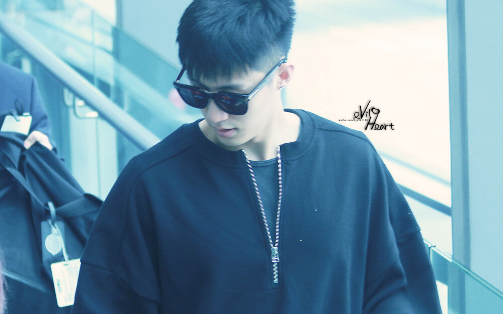 我最近老羡慕北京和上海的迷妹们
cr.logo